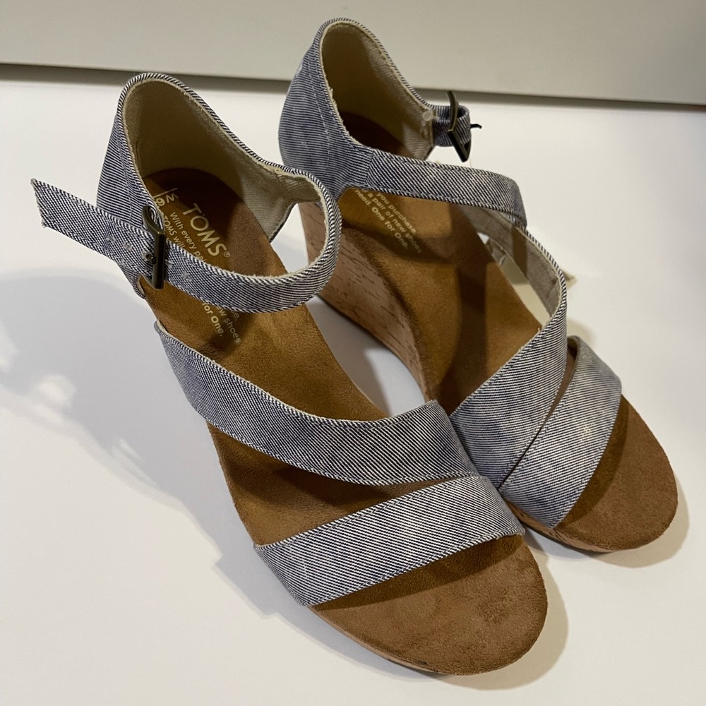 TOMS Clarissa Wedge Sandal
